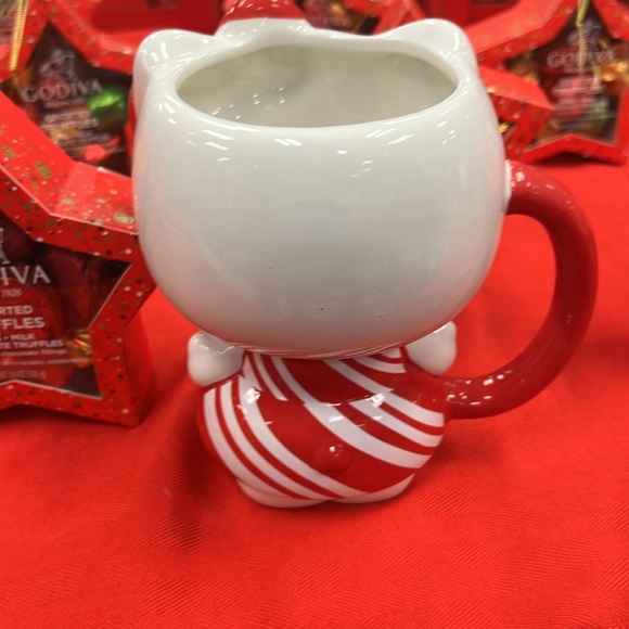 Hello Kitty mug Peppermint Swirl - Picture 3 of 4